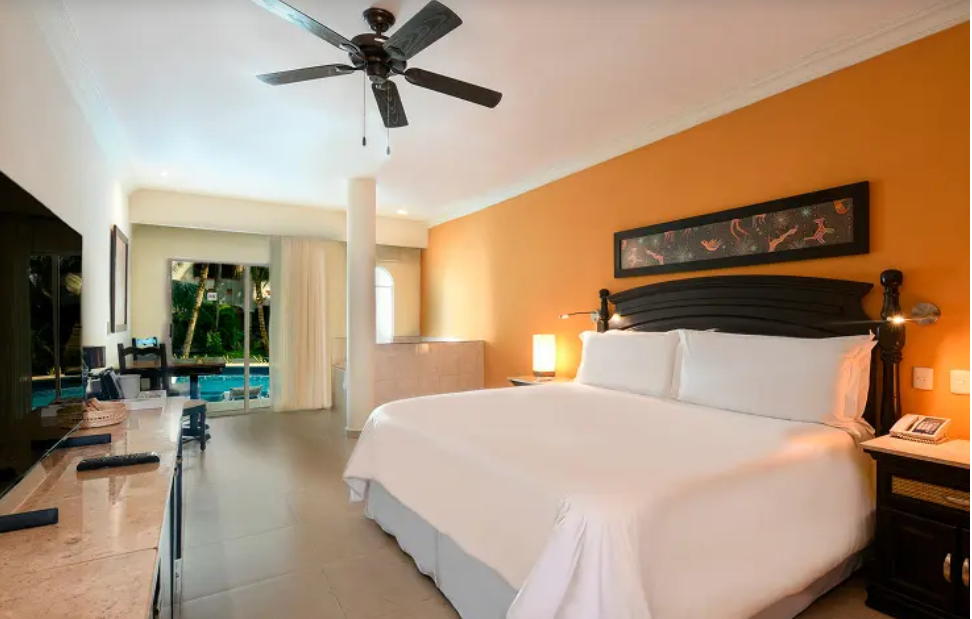 Premum Swim Up Junior Suite, El Dorado Seaside Palms