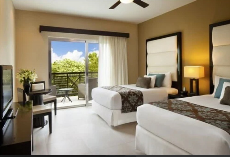 Deluxe Room, The Fives Beach Hotel & Residences