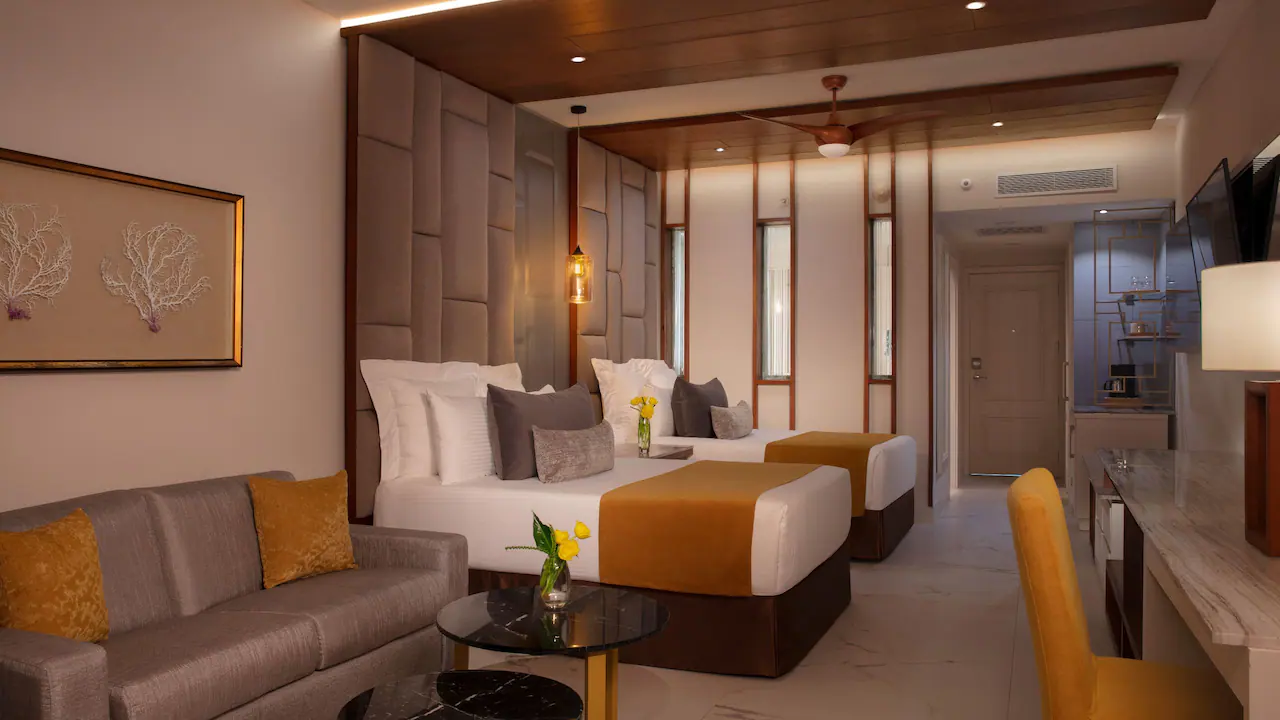 Preferred Club Junior Suite Partial Ocean View, Secrets Royal Beach