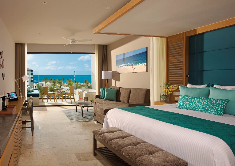 Junior Suite Partial Ocean View - King, Dreams Playa Mujeres