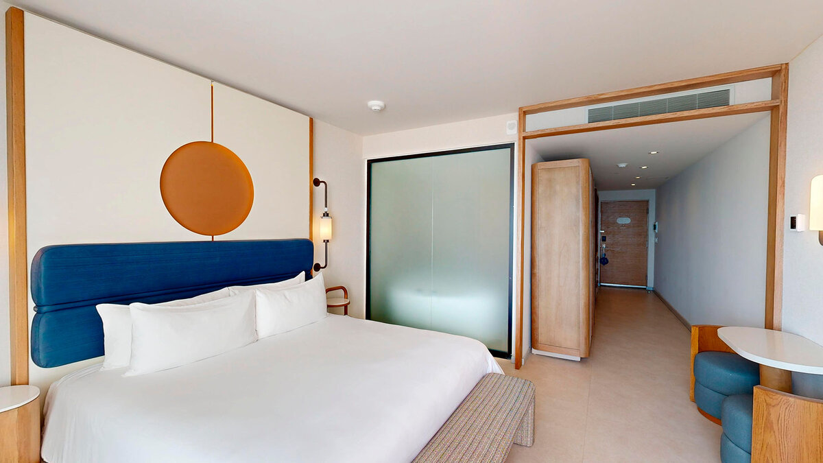 Oceanfront Couples - King, AVA Cancun