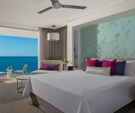 Xhale club Junior Suite Ocean Front, Breathless Riviera Cancun