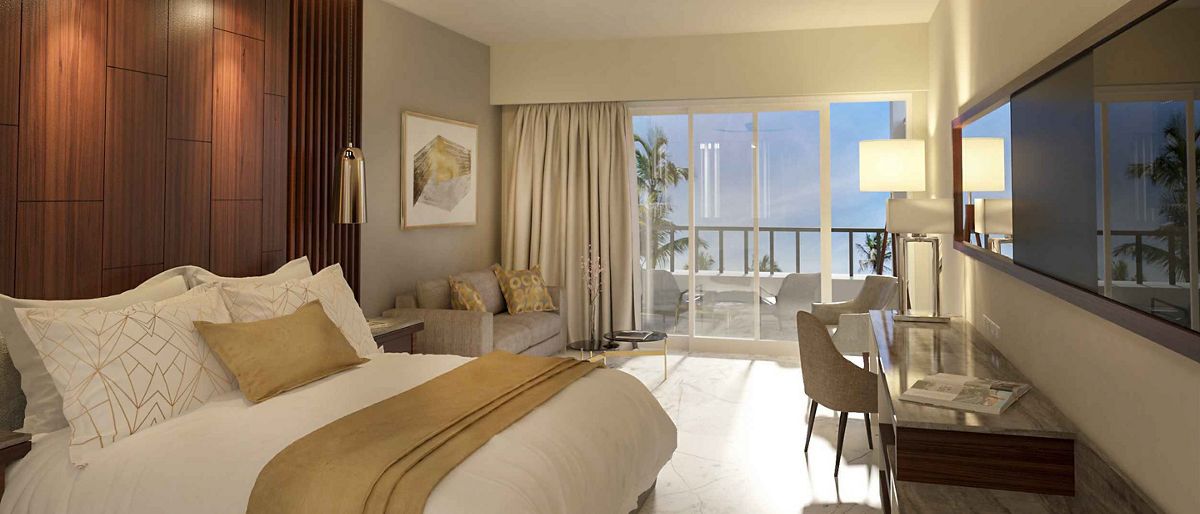 Preferred Club Junior Suite Tropical View, Secrets Royal Beach