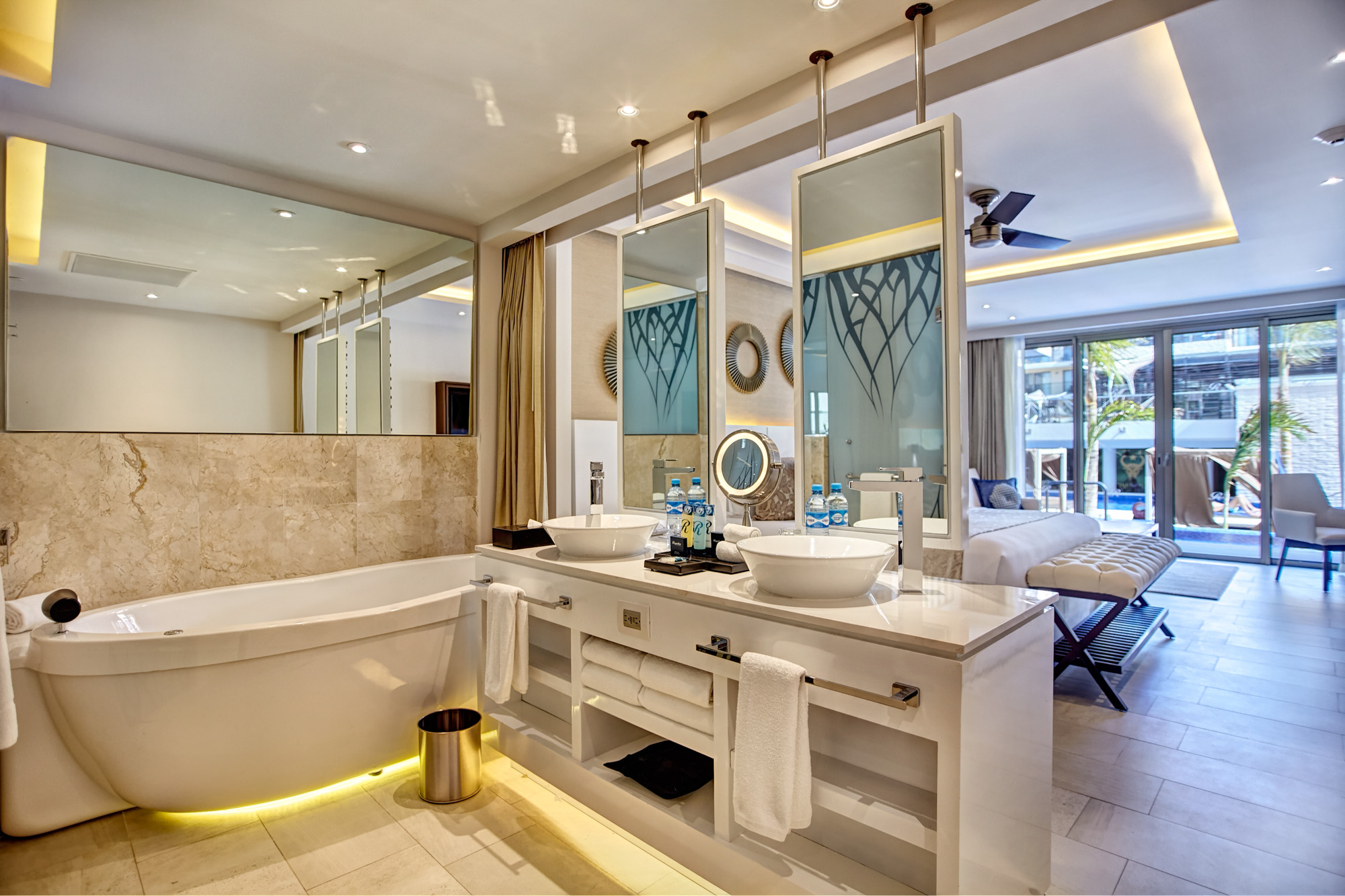 Luxury Junior Suite Swim Out, Hideaway at Royalton Riviera Cancun