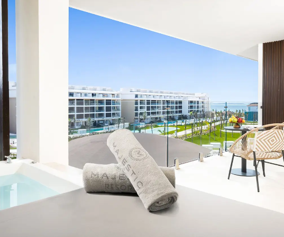 Mirage Club One Bedroom Suite (Outdoor Jacuzzi), Majestic Mirage Costa Mujeres