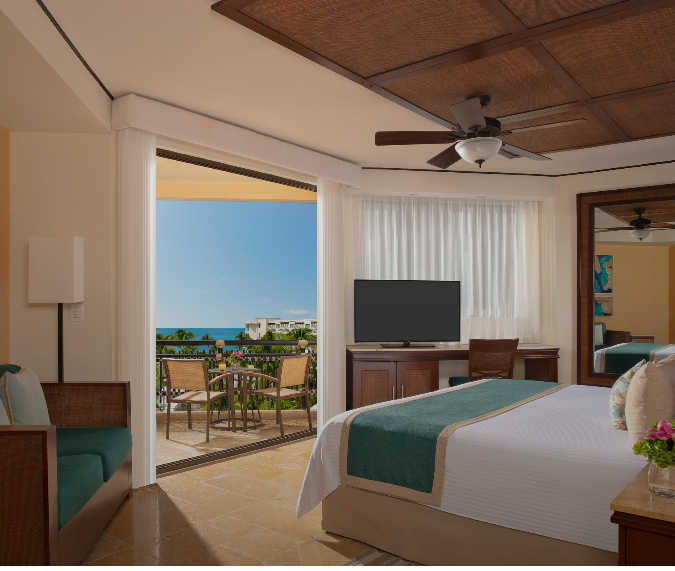 Premium Deluxe Ocean View, Dreams Riviera Cancun