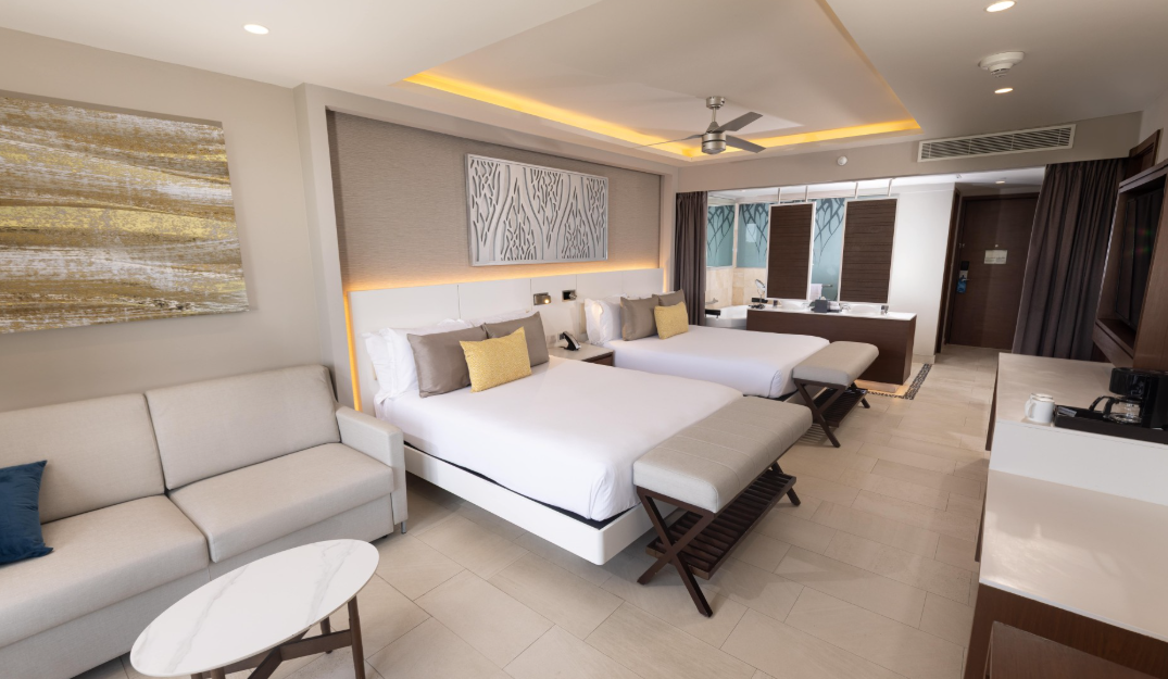 Luxury Junior Suite Ocean View, Royalton Riviera Cancun