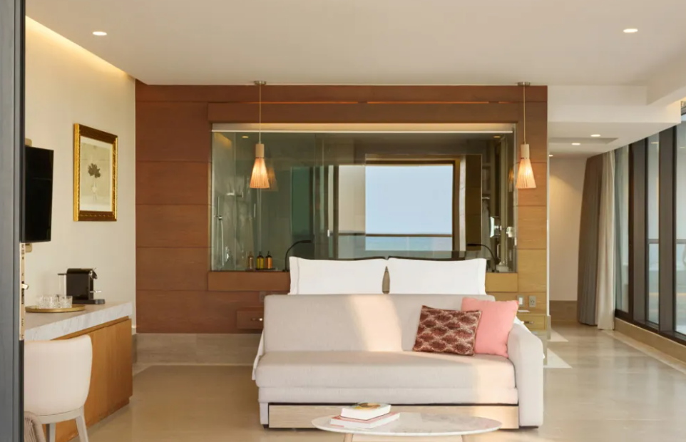 Euphoria Corner Suite Ocean Suite - King, SLS Playa Mujeres