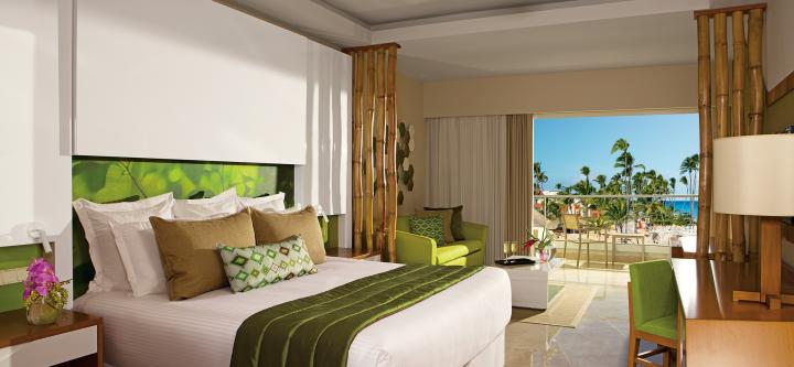 Preferred Club Junior Suite Partial Ocean View, Dreams Onyx