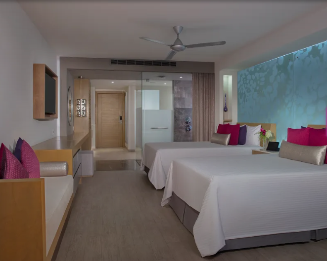 Xcelerate Junior Suite Ocean View, Breathless Riviera Cancun
