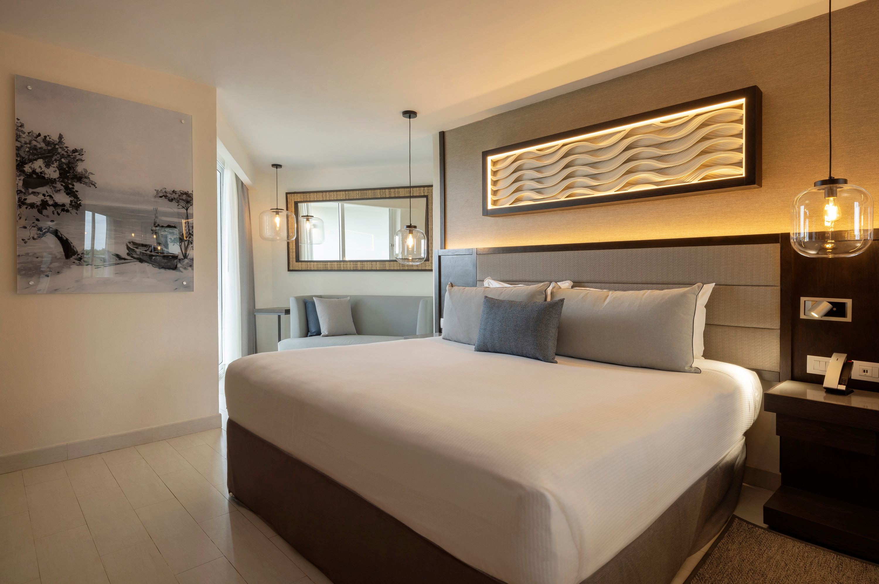 Luxury Room Garden View, Hideaway by Royalton Blue Waters