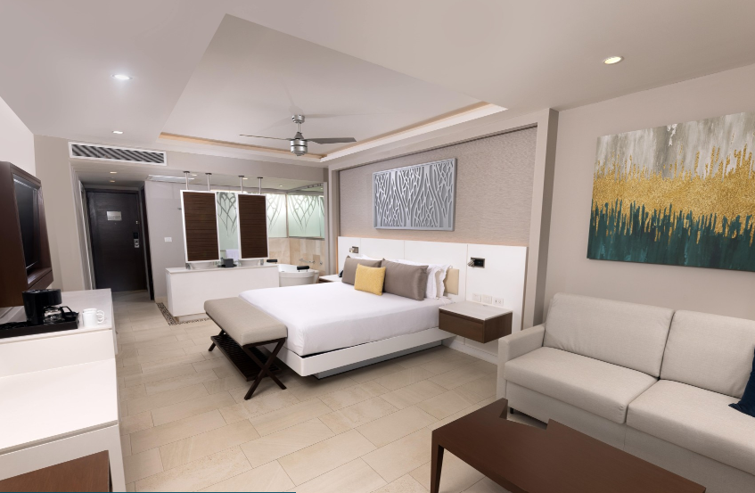 Diamond Club Luxury Junior Suite Ocean View, Hideaway at Royalton Riviera Cancun