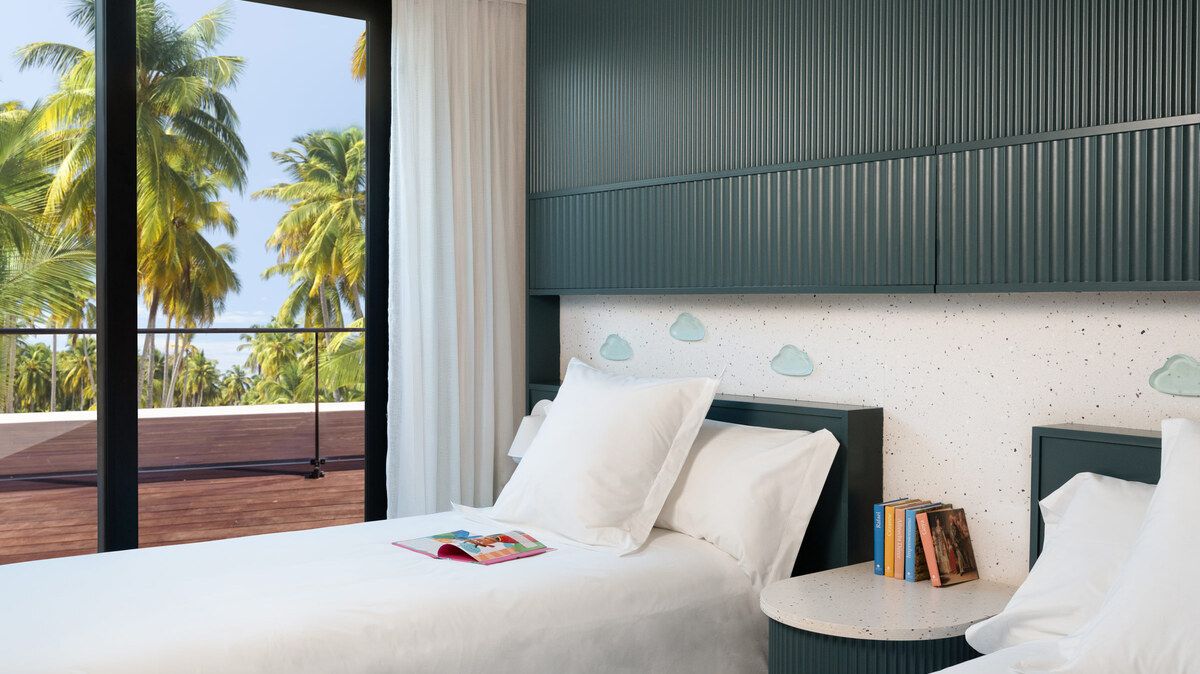 Family Swim-Up Terrace Suite, Finest Riviera Cancun