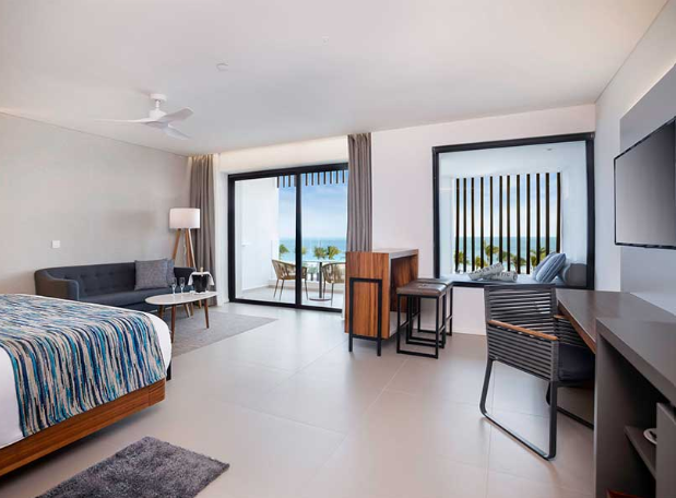 Elegance Club Jr. Suite Ocean Front (Outdoor Jacuzzi), Majestic Elegance Costa Mujeres