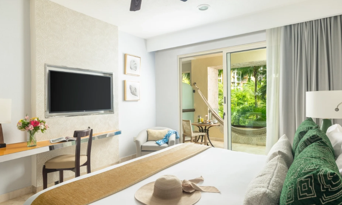 Deluxe Garden View King Bed, Villa del Palmar Cancun
